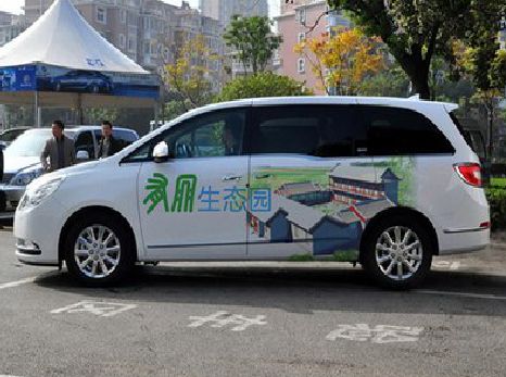 石城户外车贴喷绘如何保持效果?